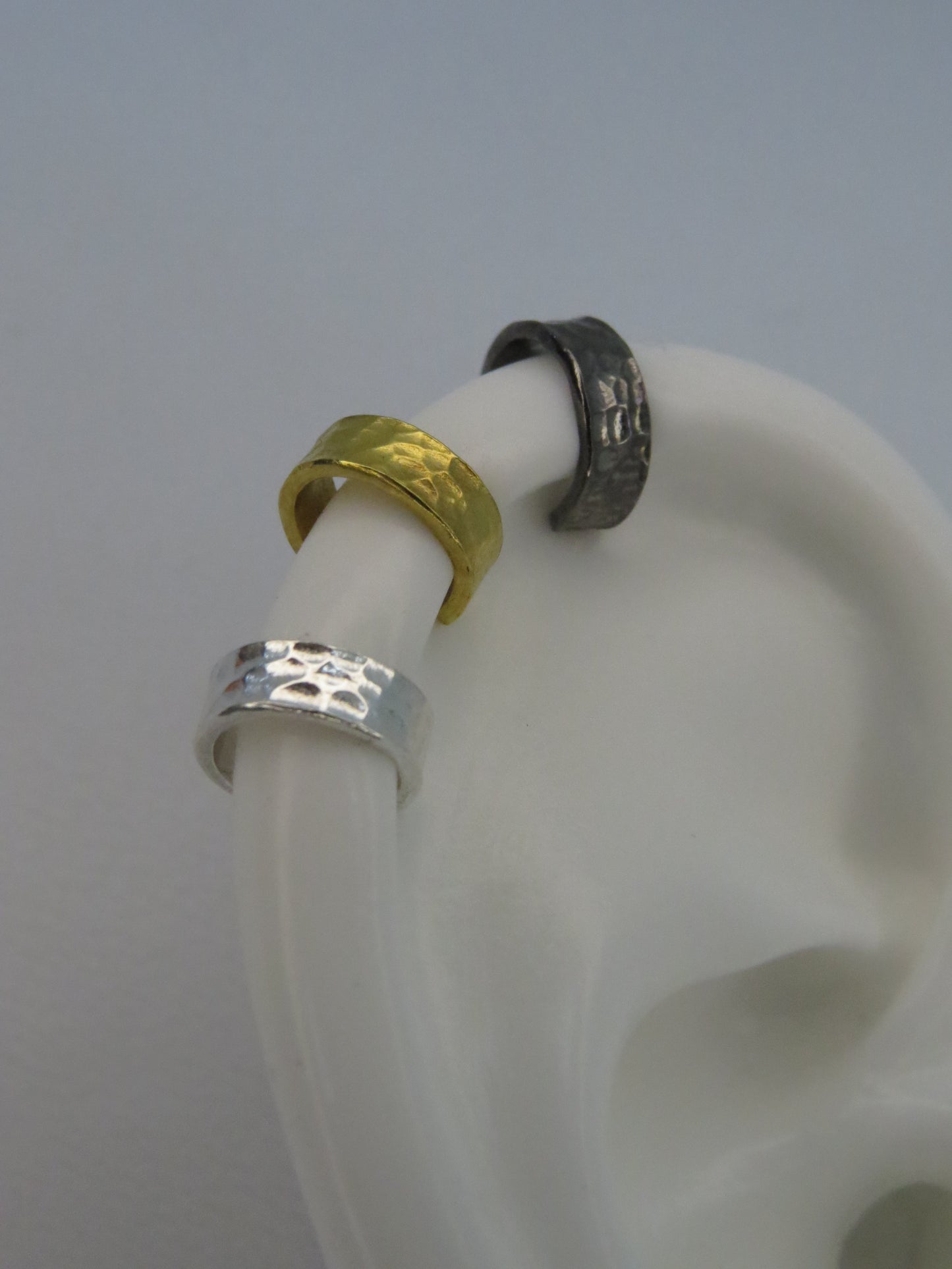 Orejera Martillada mini