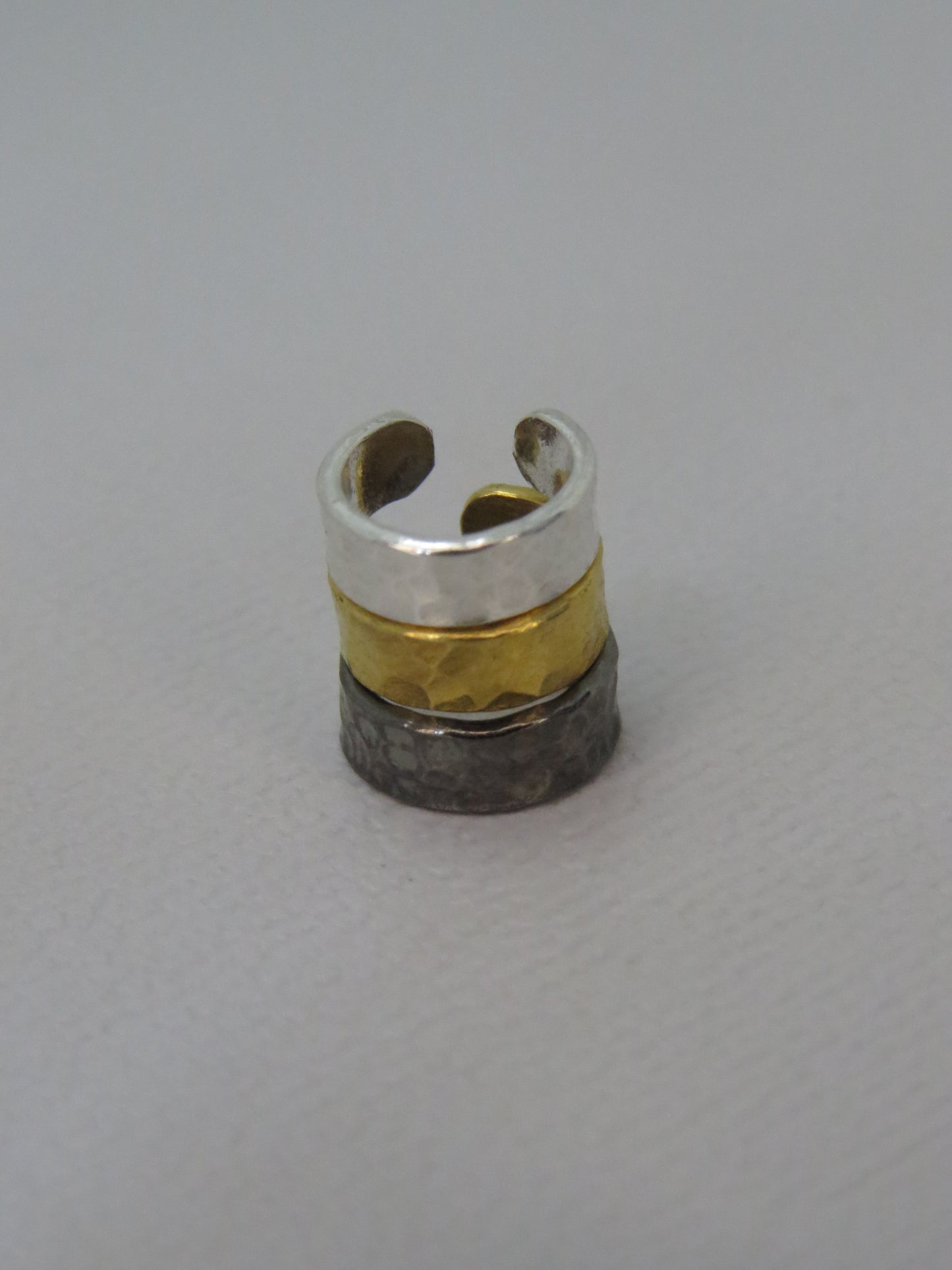 Orejera Martillada mini